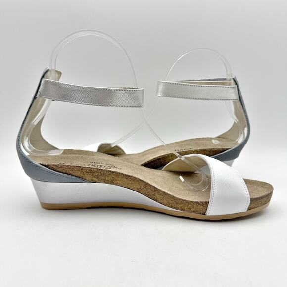 NAOT Womens Pixie Sandal EU 39 US 8 White Silver Leather EUC - Picture 4 of 15